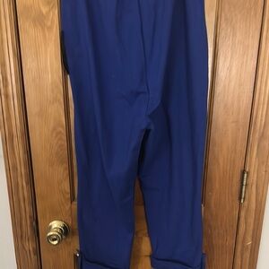 Woman’s blue capri